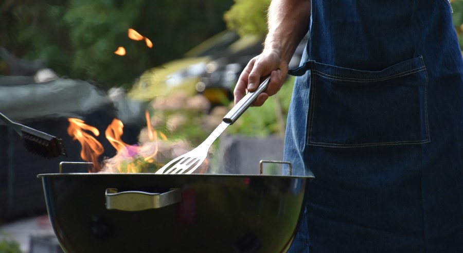Grills und Feuerstellen