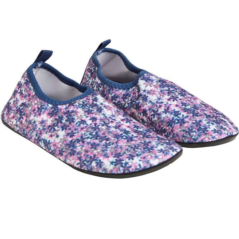 Children's water shoes